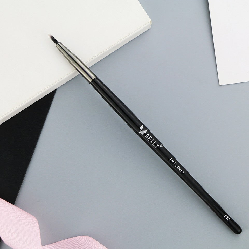 Pensula eyeliner par sintetic Beili Black BX853
