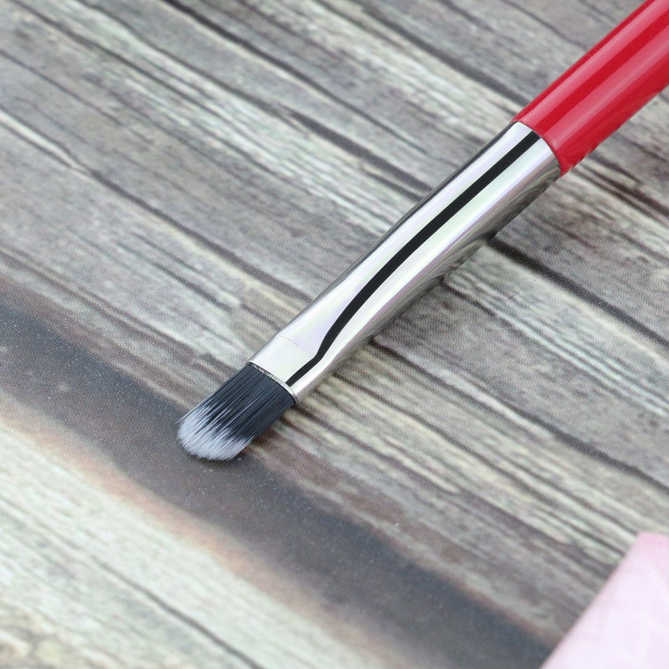 Pensula buze par capra Beili Red H330