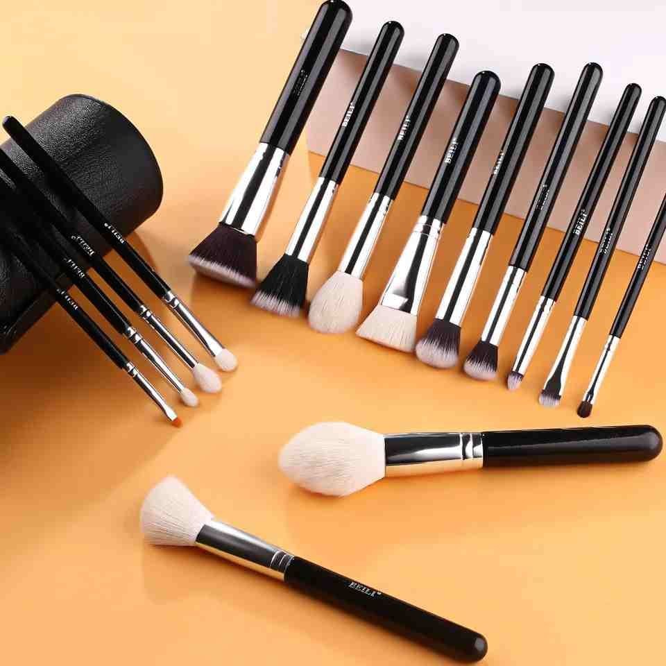 B15Yang Set 15 pensule make-up Beili Black+Suport Cilindric