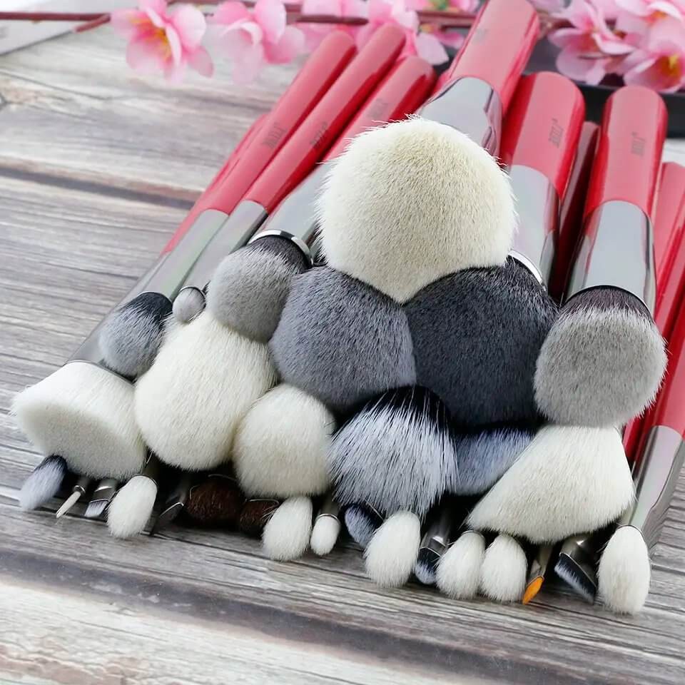 Set 30 pensule make-up Beili Red