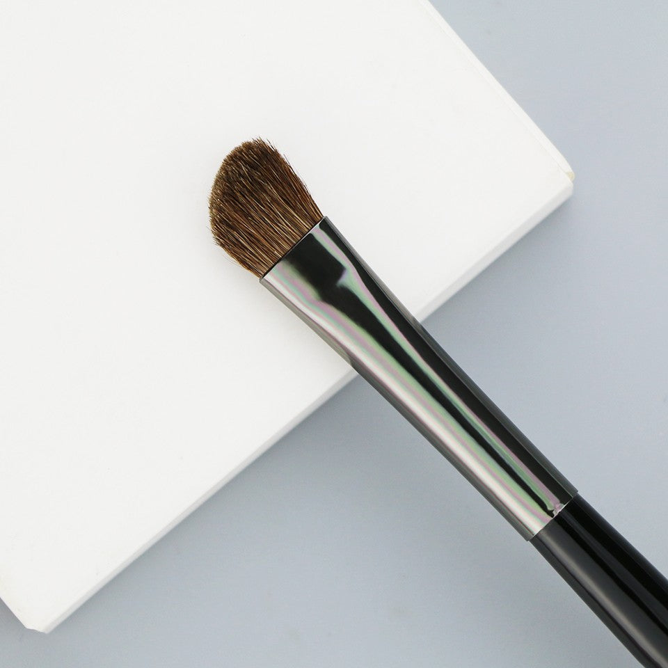 Pensula fard par ponei Beili Black BX826