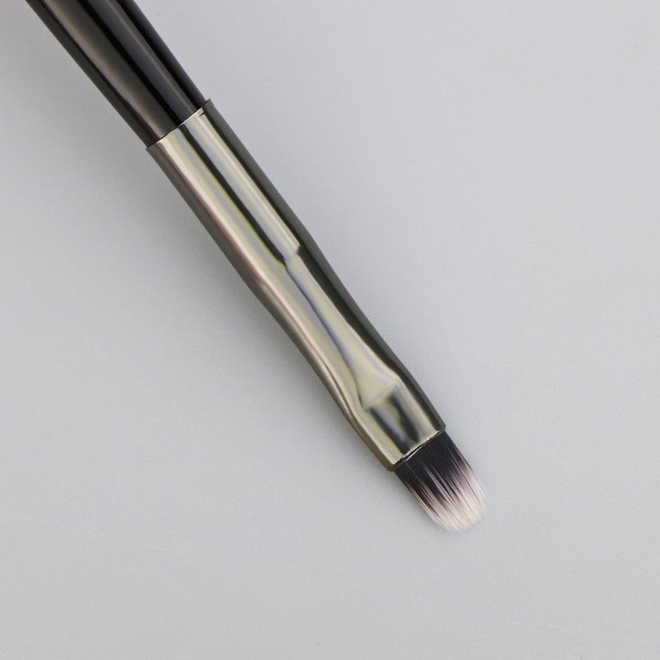 Pensula buze par sintetic Beili Black BX843