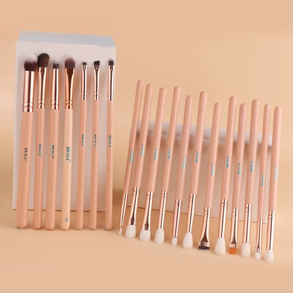 Set 19 pensule make-up Beili Cream