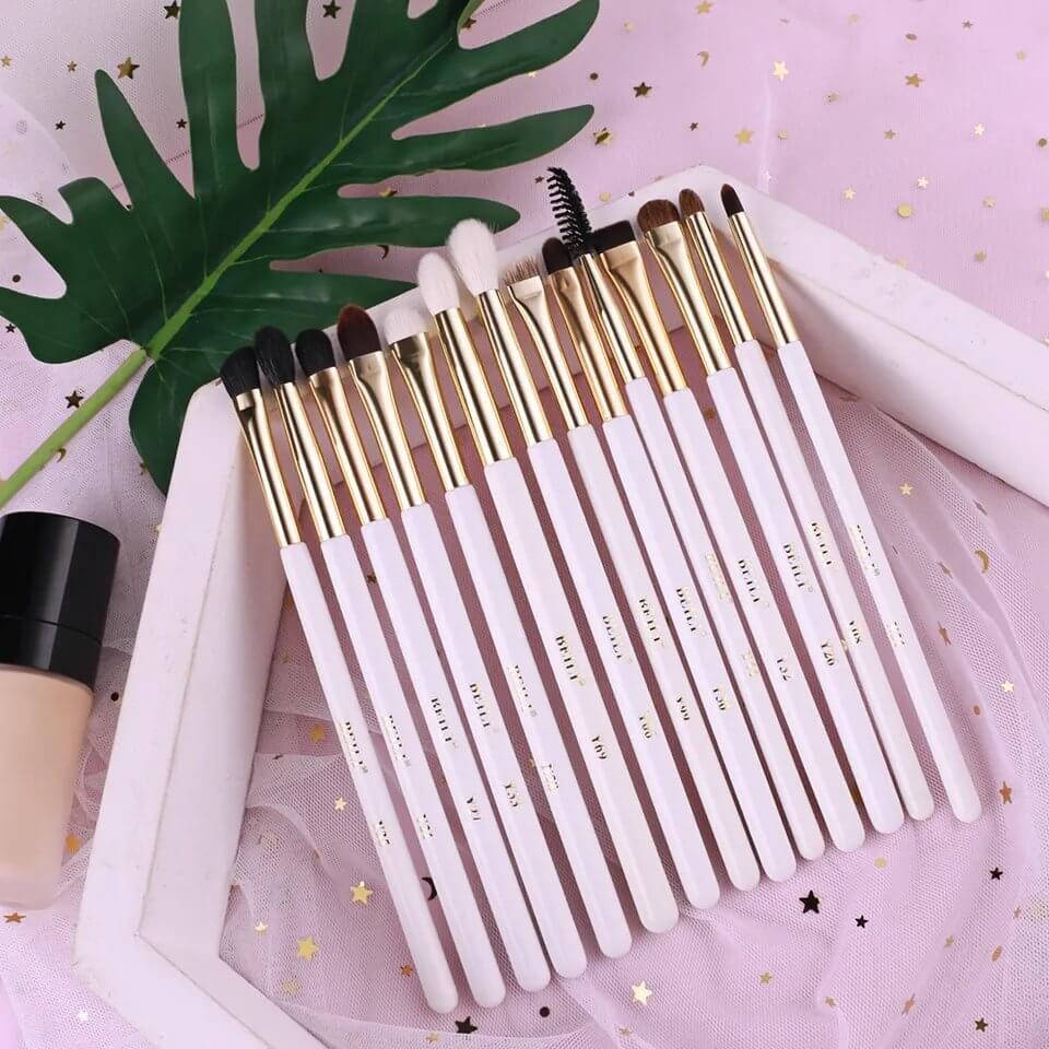 Set 14 pensule make-up Beili White