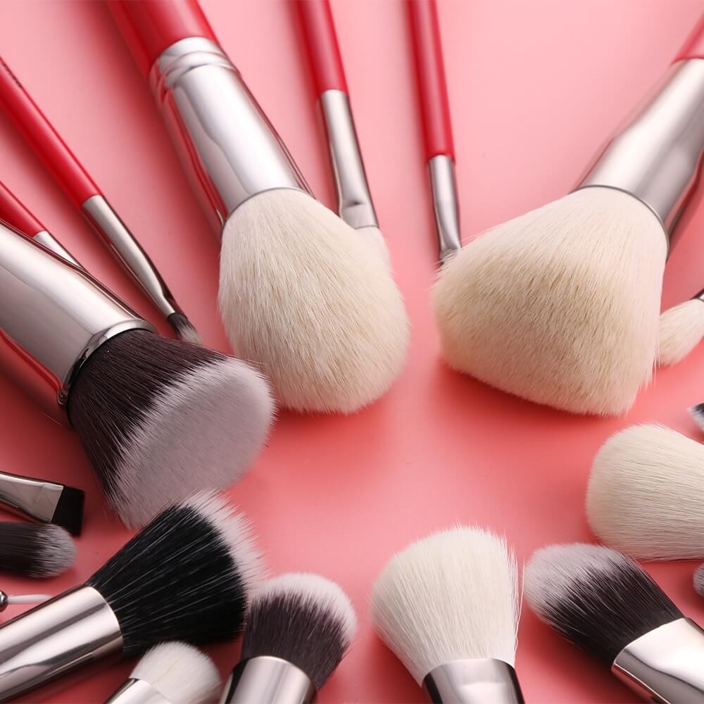 Set 25 pensule make-up Beili Red