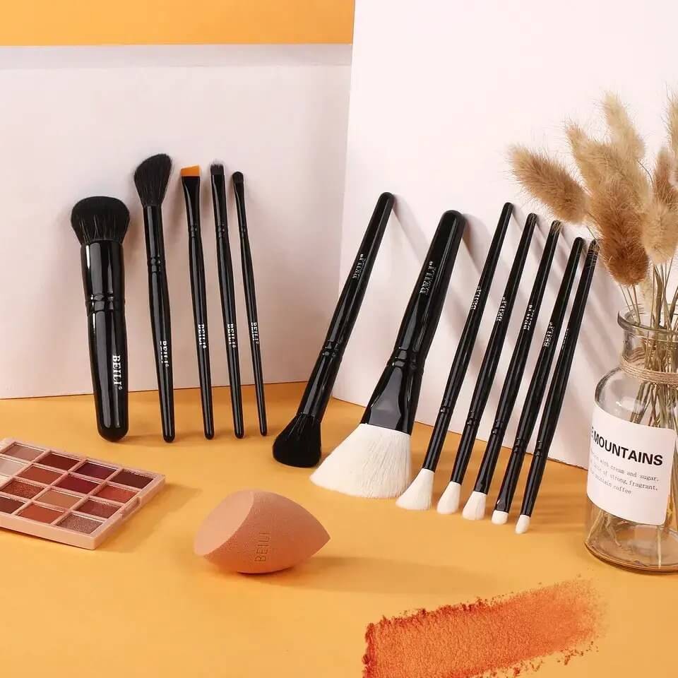 Set pensule make-up Beili Black 24