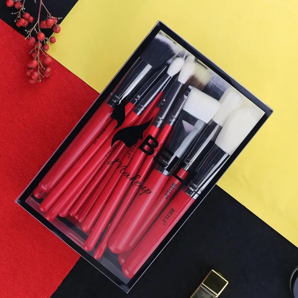 Set 30 pensule make-up Beili Red